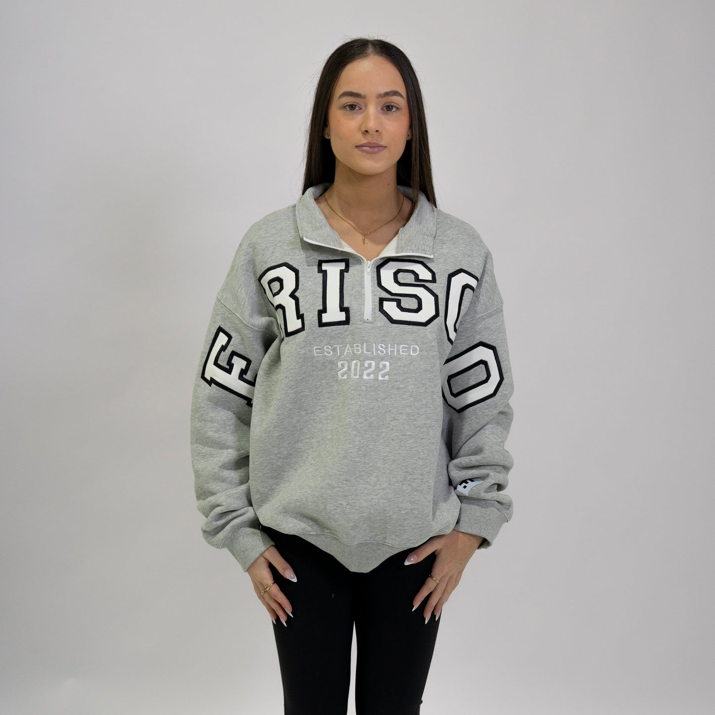 GREY ZIP CREW