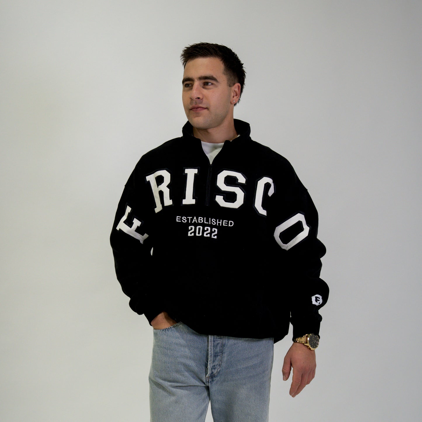 BLACK ZIP CREW